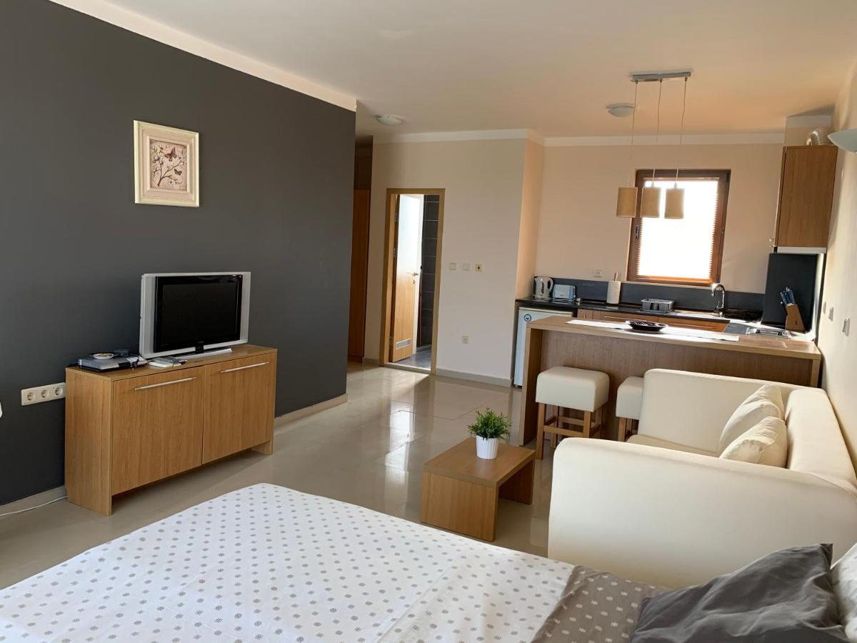 Bay Apartments Созополь Экстерьер фото